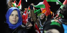 على وقع أناشيد وأغاني الثورة الفلسطينية ..الآلاف يتظاهرون في برلين