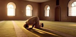تعليق الصلاة في المساجد 