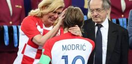بكاء رئيسة كرواتيا بعد فوز فرنسا بكأس العالم 
