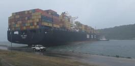 بالفيديو: عاصفة قوية تسبب إزاحة سفينة شحن ضخمة بجنوب افريقيا
