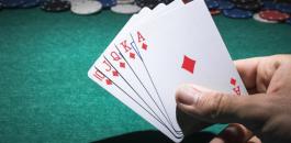 القبض على 20 شخصا يلعبون الورق داخل صالون حلاقة في رام الله 