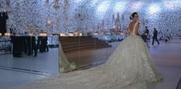 2943651200000578-3106544-The_couple_wed_in_a_grand_city_venue_with_high_ceilings_trompe_l-a-10_1433711749992