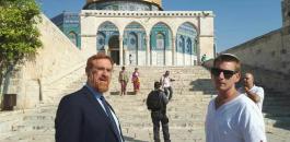 المتطرف غليك يزوج ابنه داخل المسجد الأقصى المبارك