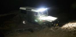 إنقاذ مواطنين علقت مركباتهم في الرمال بمنطقة البحر الميت