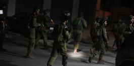 الاحتلال يعتقل شباناً في القدس ويستدعي آخرين