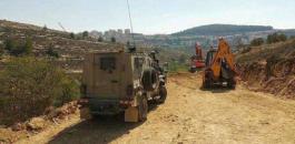 الجيش الاسرائيلي يصادر جرافة 