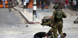 تعذيب فلسطينيين من قبل جيش الاحتلال 