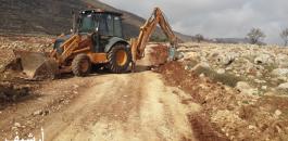 الاحتلال يستولي على جرافة وشاحنة خلال شق طرق زراعية جنوب نابلس 