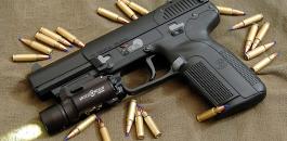 240323_fn-five-seven_oruzhie_weapon_1680x1050_(www.GdeFon.ru)