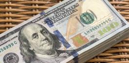 71940561-stack-of-united-states-of-america-usd-100-one-hundred-dollars-federal-reserve-notes-pile-on-wicker-b