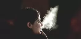 النساء والتدخين