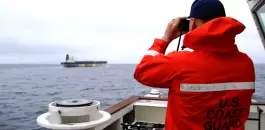 الجيش الامريكي وناقلة النفط الروسية