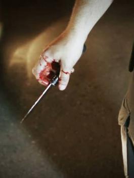 طعن فتاة في الجامعة العربية الامريكية 