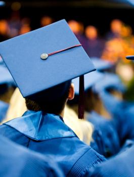 طلاب الثانوية العامة والتخصصات 