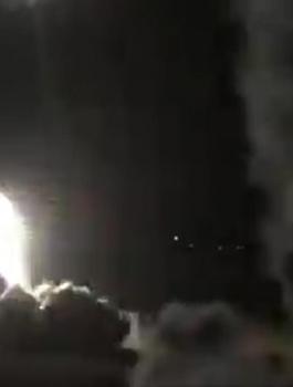 اطلاق صواريخ على القاعدة العسكرية الامريكية 