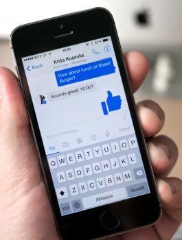 طريقة قراءة رسائل فيسبوك مسنجر دون ظهور "تم العرض" لدى المرسل