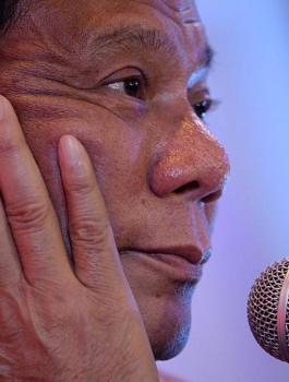 الرئيس الفلبيني واميركا 