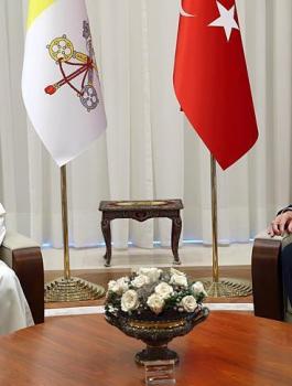 مباحثات بين اردوغان وبابا الفاتيكان حول القدس 