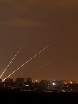اطلاق صواريخ على اسرائيل من غزة 