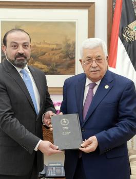 عباس والمستشار اكرم الخطيب 