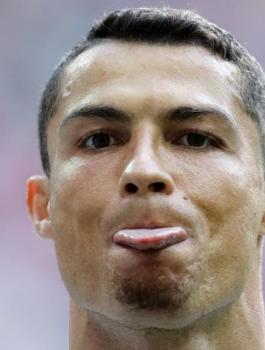 رونالدو واللحية الصغيرة 