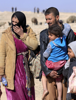 قافلة مساعدات للنازحين في الموصل 