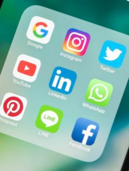 مواقع التواصل الاجتماعي 