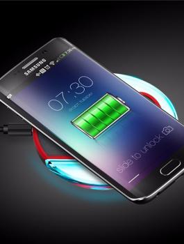 شحن بطارية الهاتف 