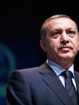 أردوغان يعد بتقديم 20 مليون $ لبناء استاد دولي في غزة