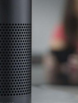 سامسونغ تطور سماعات منزلية ذكية