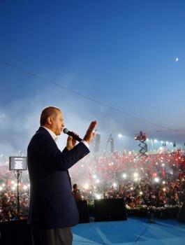 أردوغان يتعهد برفع رواتب المواطنين الأتراك إلى 25 ألف دولار سنوياً