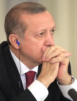 تغريم زعيم المعارضة في تركيا 75 ألف دولار لتشهيره بأردوغان