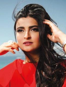 علا الفارس تبدأ العمل في قناة فرنسية 