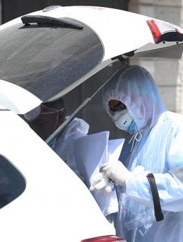 مصاب بفيروس كورونا 