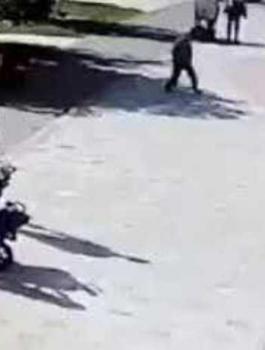 اعتداء وحشي على سيدة مسلمة 