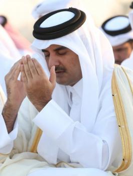 امير قطر والرداء المقلوب 