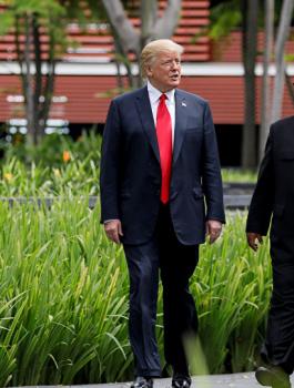 الزعيمان الأمريكي والكوري الشمالي