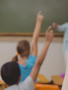 الكويت تتعاقد مع معلمين فلسطينيين 