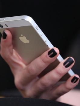 تحديث هاتف ايفون