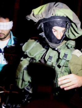 الاحتلال يشن حملة اعتقالات واسعة معظمهم من القدس