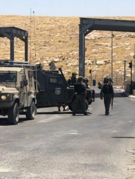 حاجز الكونتينر 