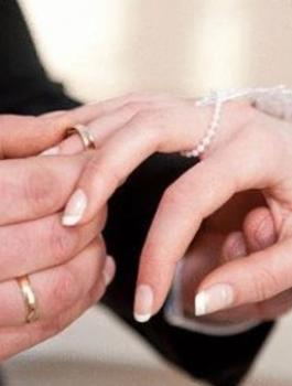 طلاق المرأة إذا عدها زوجها كـ "أمه"او اخته 