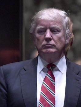 ترامب يجري الجمعة فحصاً لصحته العقلية في أكبر مستشفى عسكري في البلاد