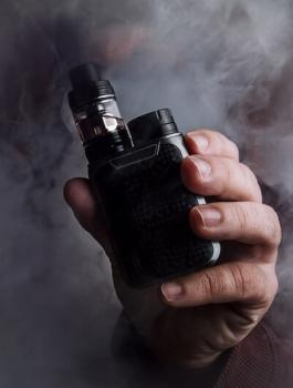 سيجارة الكترونية 