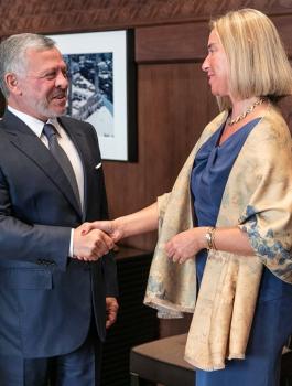 العاهل الاردني والفلسطينيين 