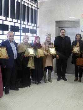 وزير التربية يكرم مديرات المدارس في يوم الام 