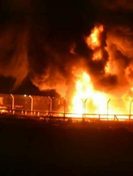 حرق معبر كرم ابو سالم 