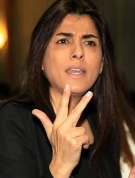 هند الفايز ممنوعة من مغادرة الاردن 