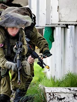 اطلاق النار على شاب في الخليل 