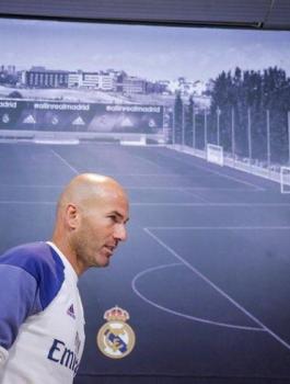 ريال مدريد وانتقالات اللاعبيين 